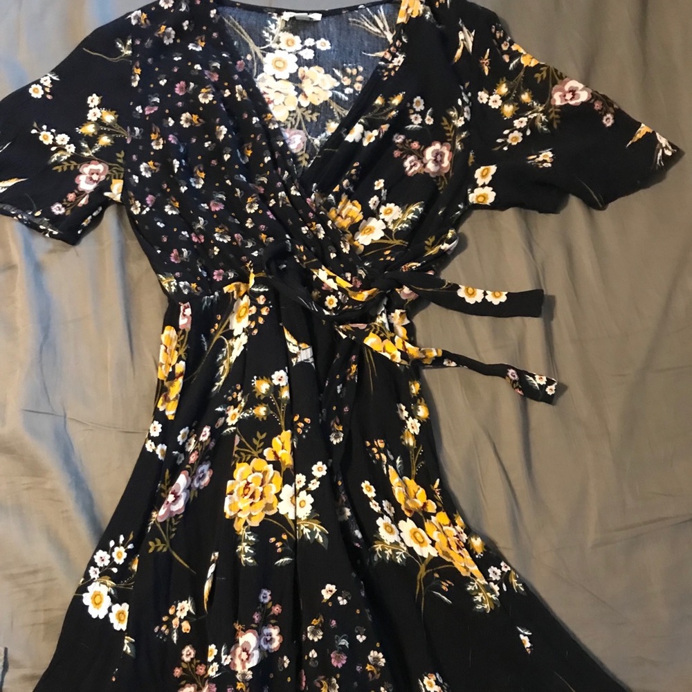 Wore To One Event, No Longer Needed - image 1